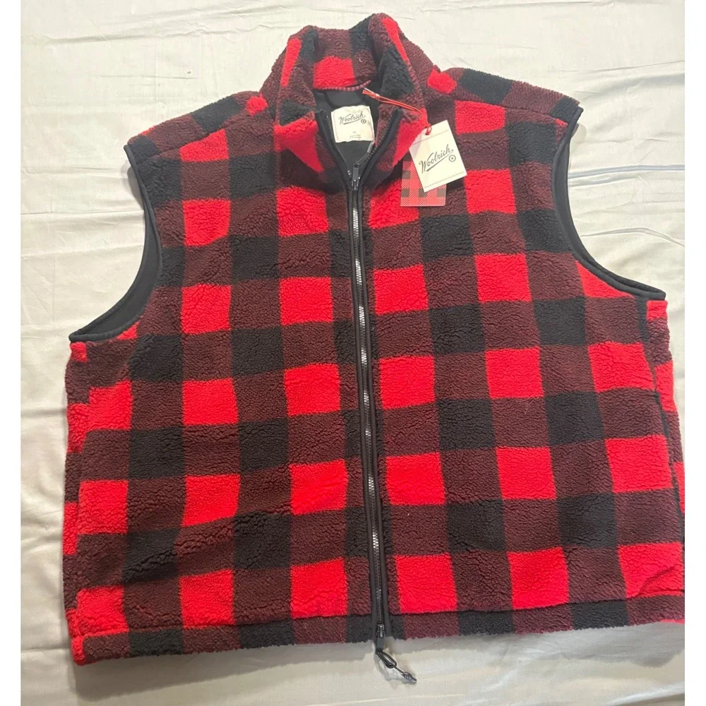 Woolrich x Target Mens Red Black Buffalo Plaid Faux Shearling Fleece Vest XL NWT